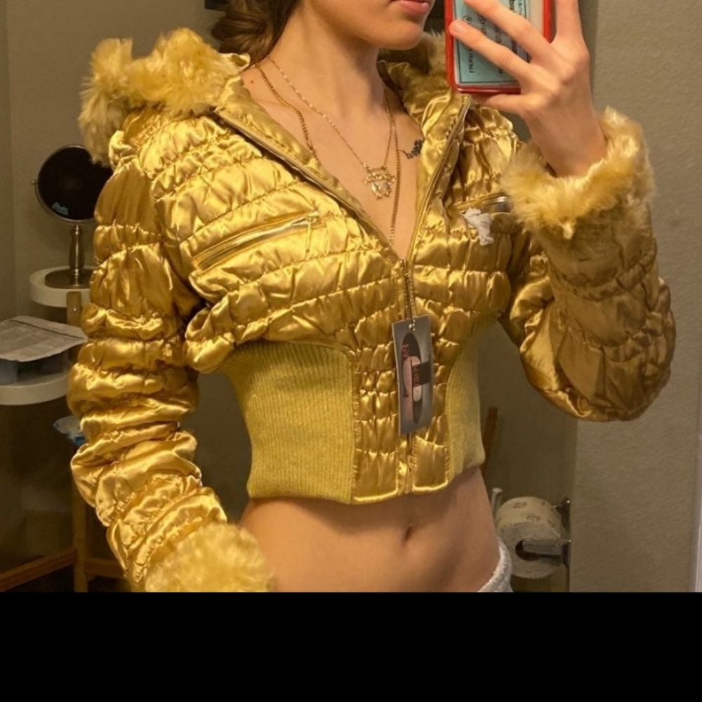 NWT Gold Cropped Puffer Coat LG.
